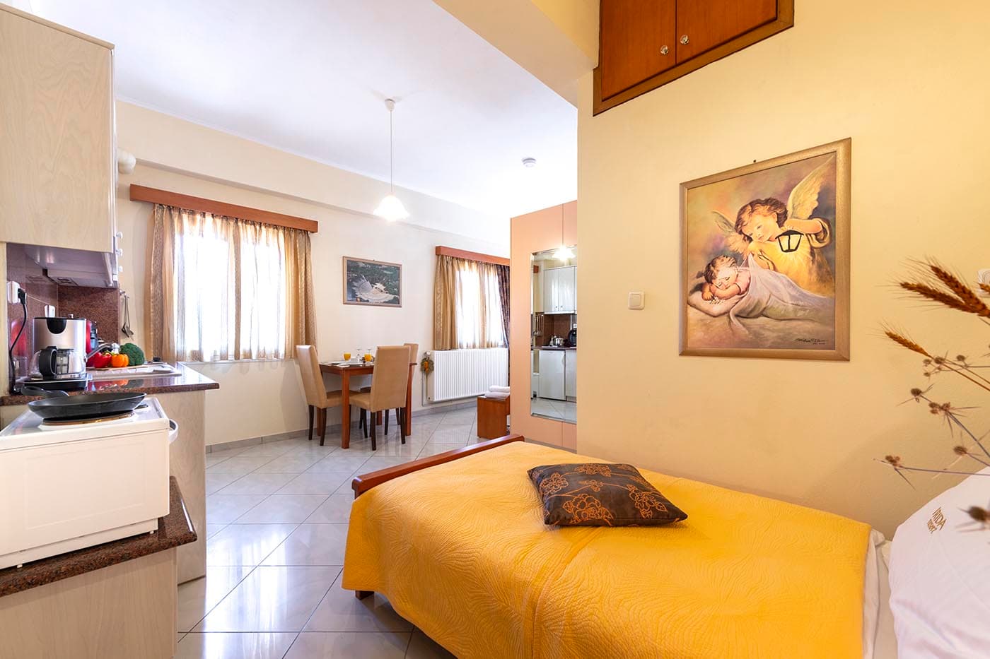 IRIDA RESORT SUITES