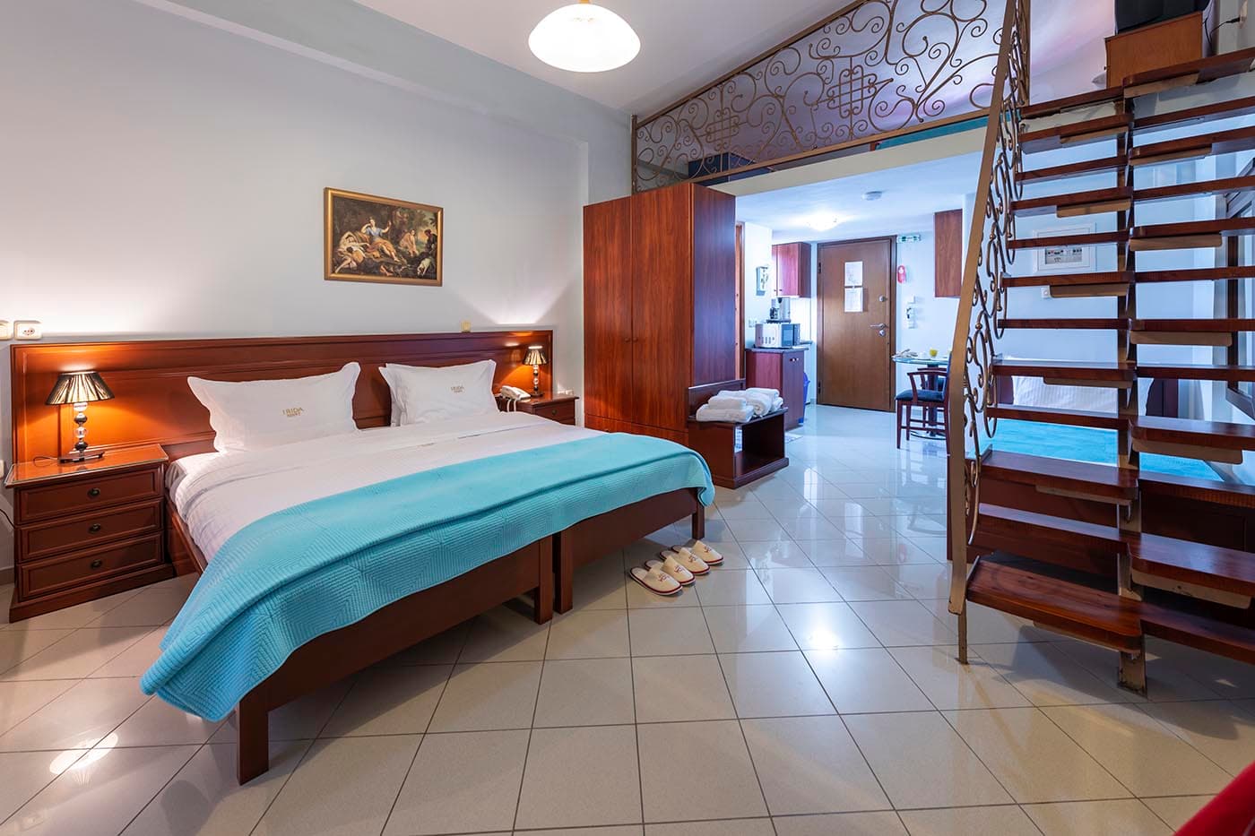 IRIDA RESORT SUITES
