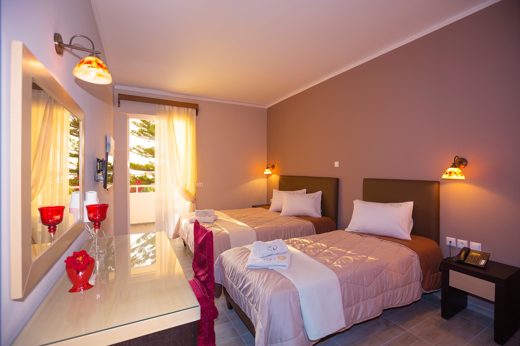 KYPARISSIA BEACH HOTEL